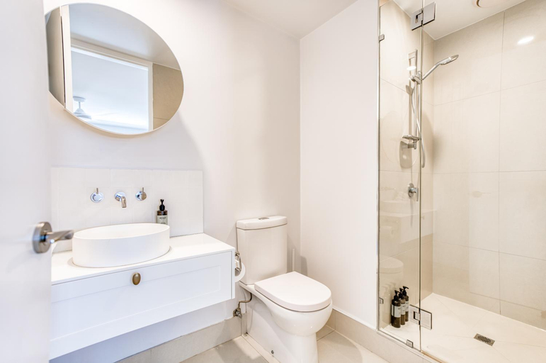 Bathroom 4, Jacaranda Apartment Noosa, Noosa - Noosa-Noosaville