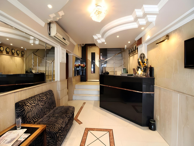 Public Area 2, Hotel Ridge Maidens, Delhi