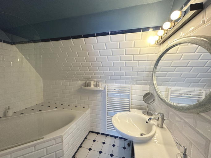 Bathroom 2, Chateau de Courtry, Seine-et-Marne