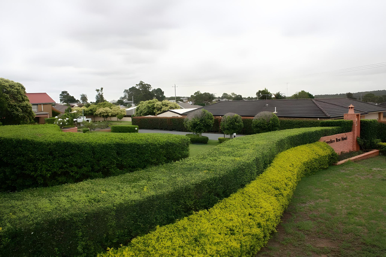 Others 4, hunter valley travellers rest motel, Cessnock