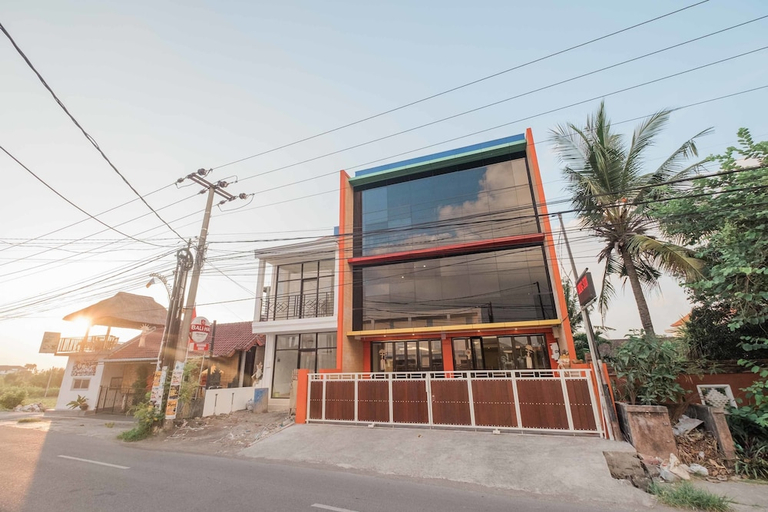 Exterior & Views 1, Caroline Guest House, Badung