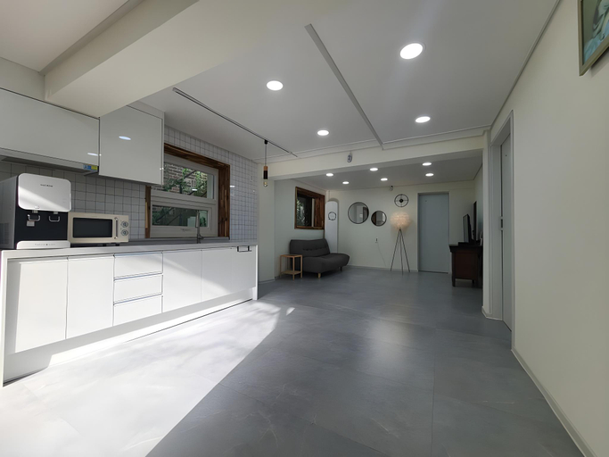 Others 2, Kkol Pension, Jeonju