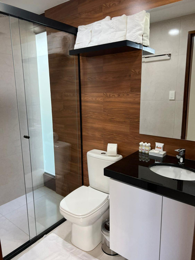 Bathroom, Kalomai Resort, Andrés Ibáñez