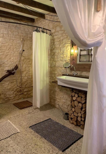 Others 4, Le petit Permadise, Charente