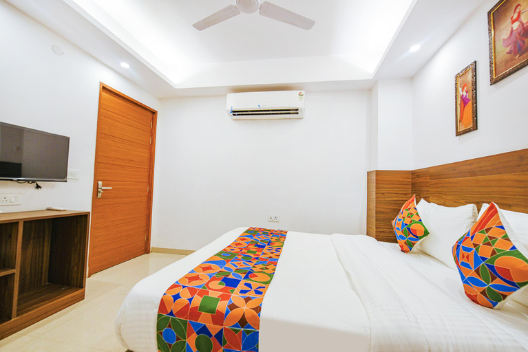Bedroom 3, FabHotel Sparkling, Delhi