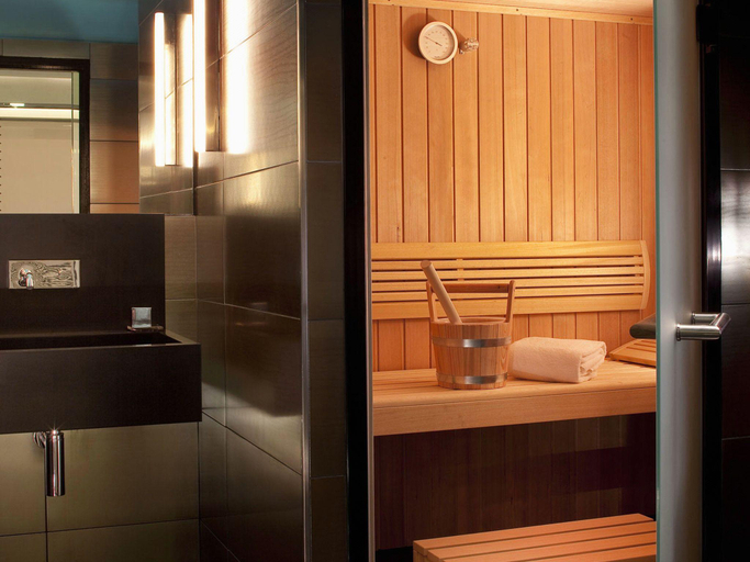 Bathroom 4, Les Jardins De La Villa, Paris