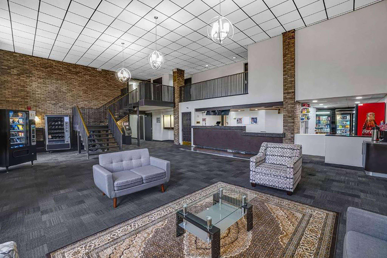 Public Area 2, Travelodge by Wyndham Vernon CT, Tolland