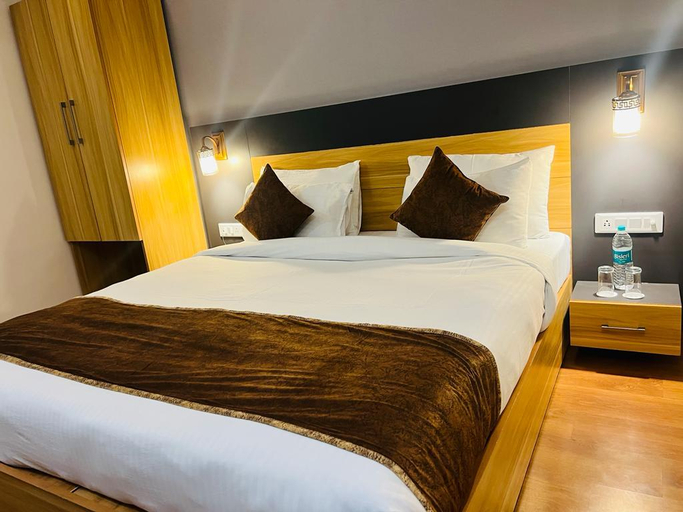 Bedroom 5, Paras Inn, Gurgaon
