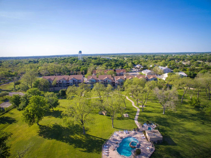 Exterior 2, Waterwheel Hideaway - Cozy Condo for 6 With Resort-style Amenities, Comal