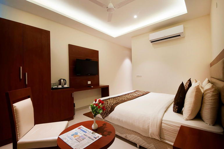 Bedroom 3, Hotel Z Suites, Mahipalpur - Delhi Airport, Delhi