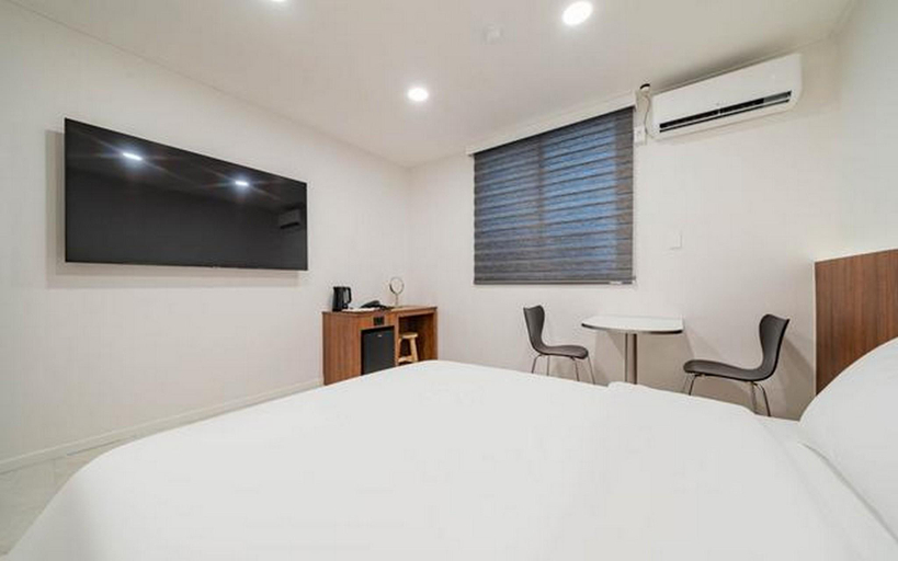 Bedroom 3, Chuncheon Hotel 77, Chuncheon