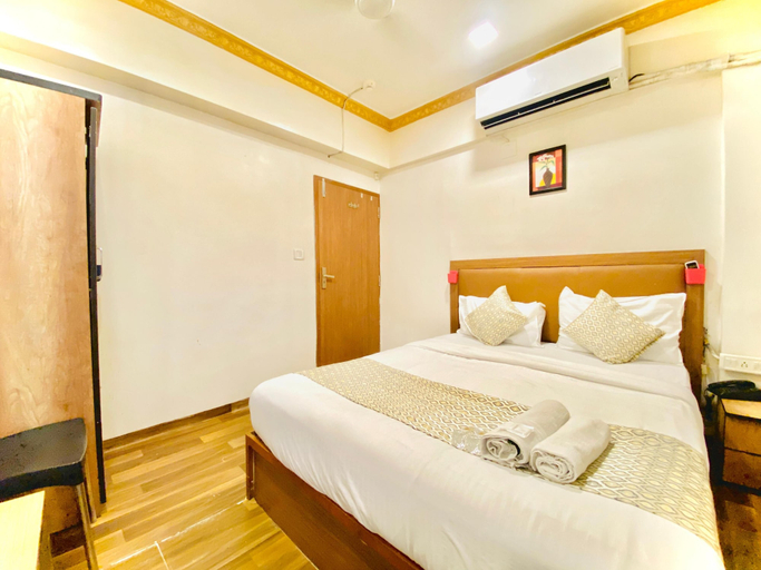 Room 3, Hotel ABC - Satellite Prahladnagar, Ahmadabad