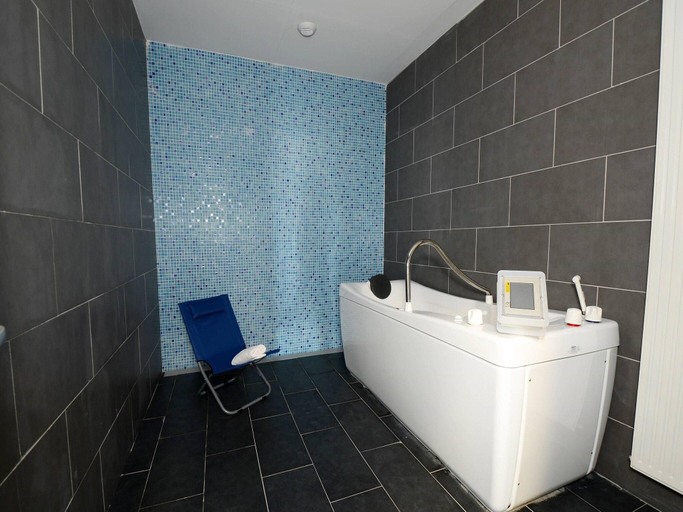 Bathroom 3, Beautiful apartment near Port-Barcares beach, Pyrénées-Orientales