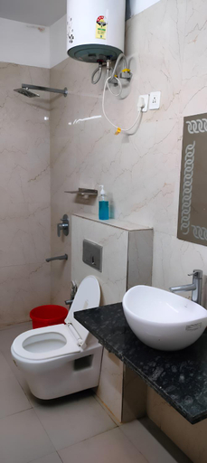 Bathroom 5, Green Vista Stays, Gurgaon