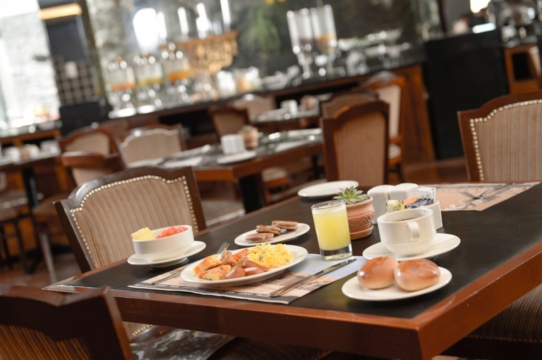 Food & Drinks 5, Wyndham Costa del Sol Cusco, Cusco