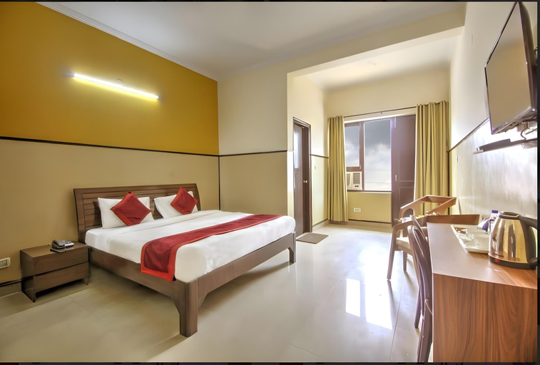 Bedroom 3, Hotel Elite Corporate Suite, Gautam Buddha Nagar