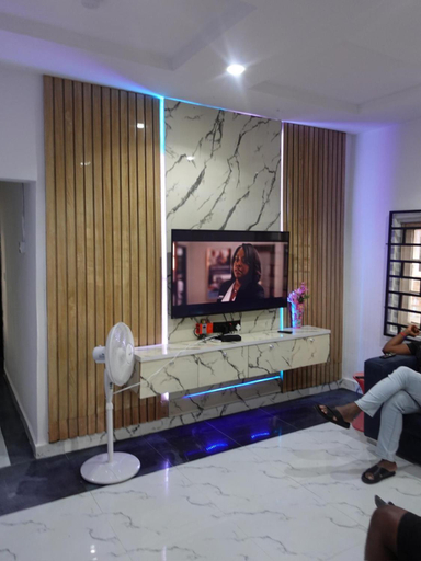 3, promise arena apartments, Ikpoba-Okha