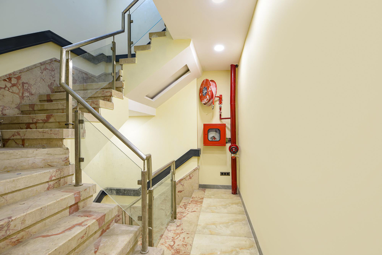 Public Area 2, Fabhotel Yash Residency, Delhi