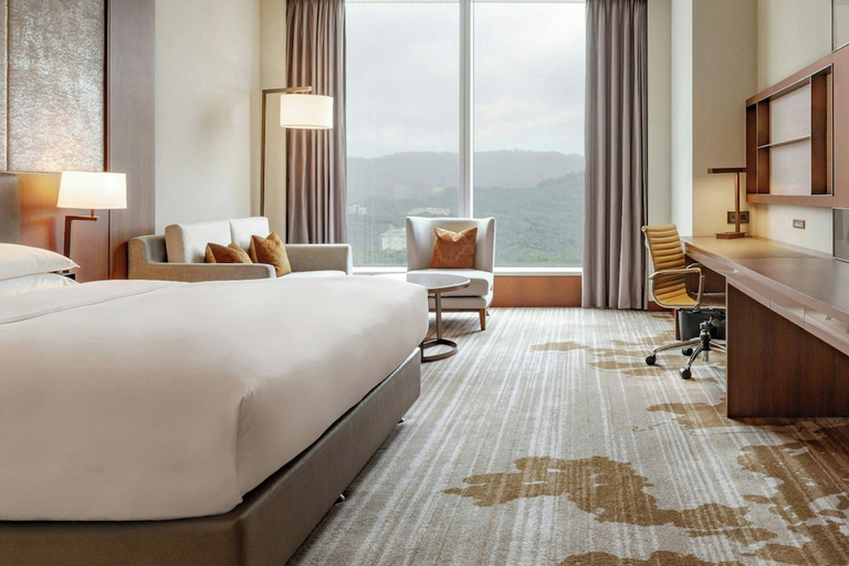 Bedroom 2, Courtyard by Marriott Taipei, Taipei City