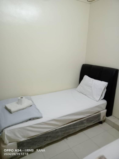 Bedroom 2, perfect class hotel, Kuala Lumpur