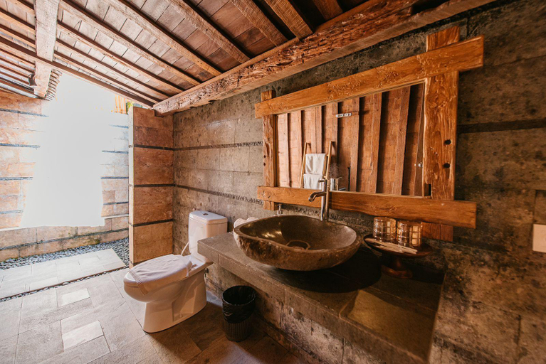 Bathroom 4, Moson Villa Legian, Badung
