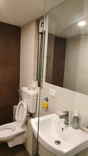 Bathroom, Rajhansh Belliza Nest - A Luxury 2BHK Apartment, Surat