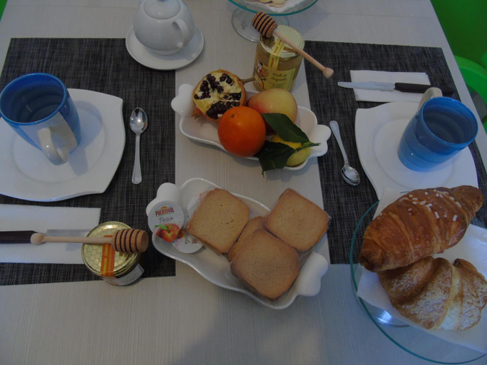Food & Drinks, B & B MARIMA ORGOSOLO, Nuoro