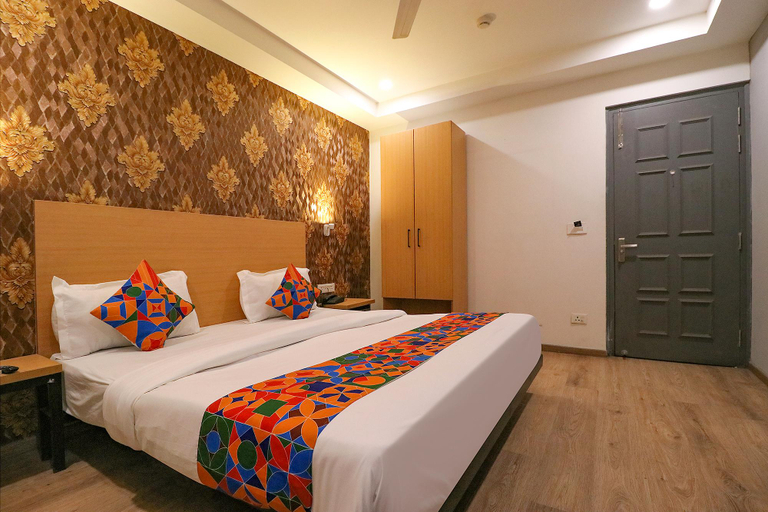 Bedroom 3, Via La Serene, Delhi