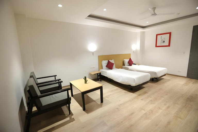 Bedroom 2, Yashobhoomi Hotel Tashree Delhi Airport, Delhi