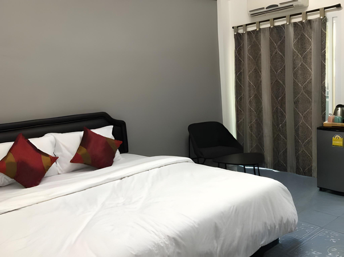 Bedroom 5, Oblique Apartment, Bang Yai