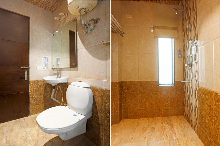 Bathroom, FabHotel Trish The Gera, Delhi