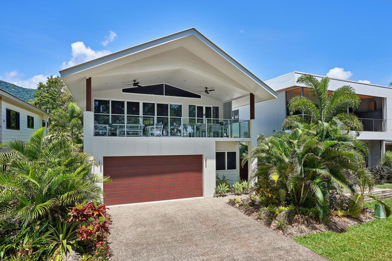 Others 4, The Havannah Beachfront House with Heated Pool, Cairns