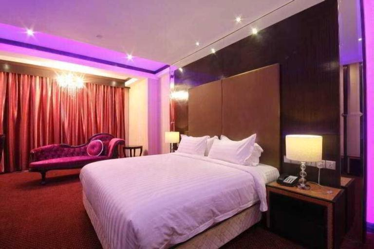 Bedroom 2, The Ttanz Hotel of Kuala Lumpur, Kuala Lumpur