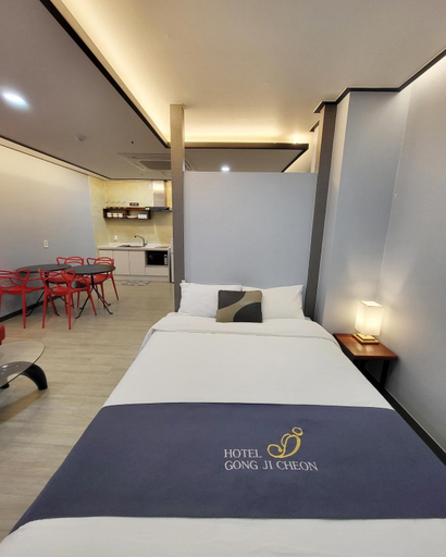 Bedroom 3, Chuncheon Hotel Gongjicheon, Chuncheon