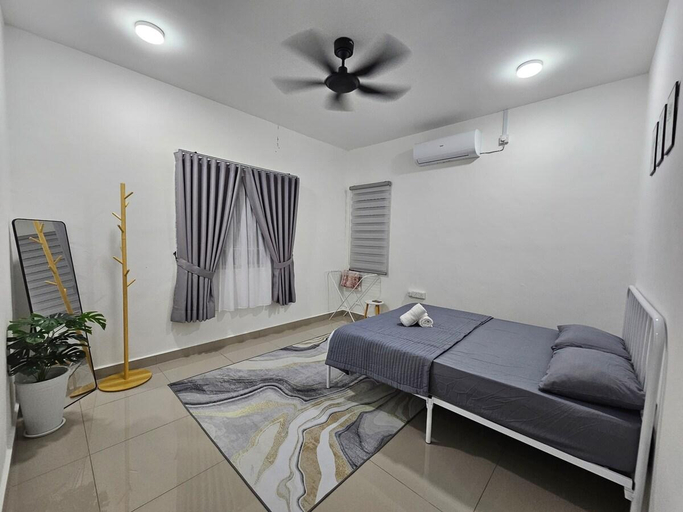 Bedroom 5, Fawiq Homestay, Pekan