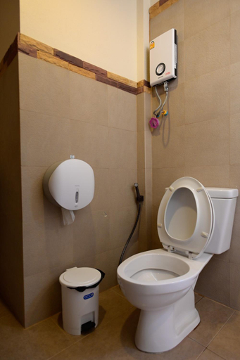 Bathroom 3, Saphli Villa Beach Resort, Pathiu