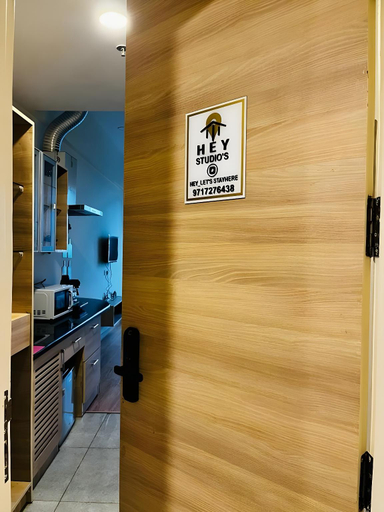 Others 2, Modern Suites by Hey Studio's, Gautam Buddha Nagar