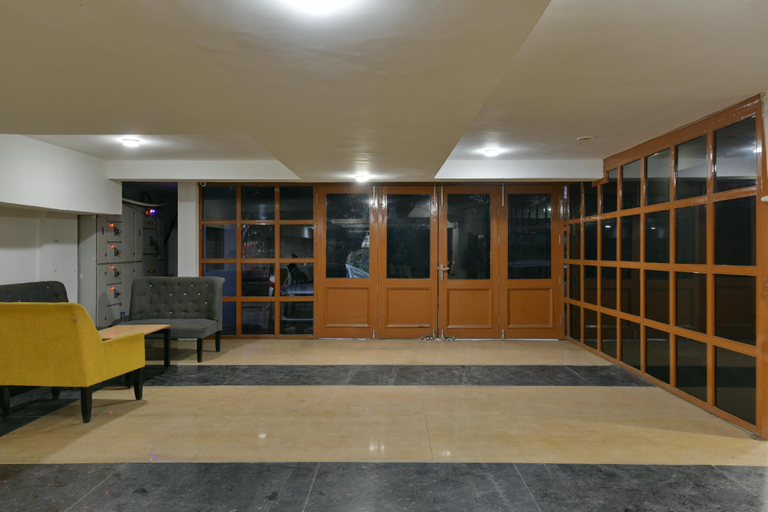 Public Area, Hotel Silver Saffron, Delhi