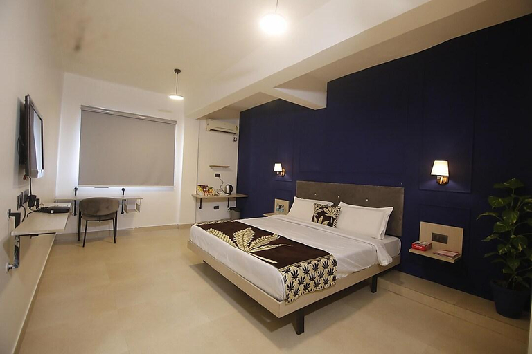Bedroom 2, Virohaa Garden Hotel, Ghaziabad