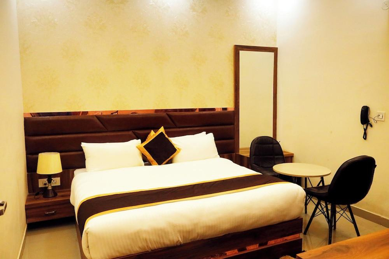 Bedroom 3, SHREE JEE HOTEL, Faridabad
