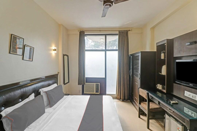 Bedroom 5, LLOYD House, Delhi