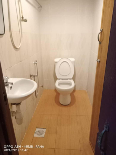 Bathroom 4, perfect class hotel, Kuala Lumpur
