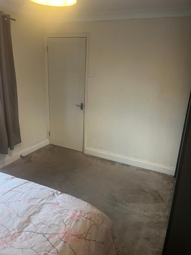 Others 4, Double room in Canvey island with shared bathroom, Essex