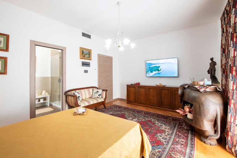 Others 2, B&B Dante, Pordenone