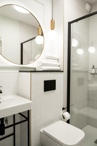 Bathroom 4, Stara Drukarnia Aparthotel, Koszalin City