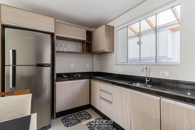 Private kitchen 3, Apt w Balcony in a Privileg Location in BC Bfh0101, Balneário Arroio do Silva
