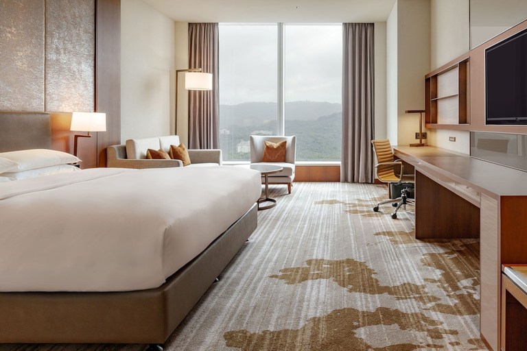 Bedroom 3, Courtyard by Marriott Taipei, Taipei City