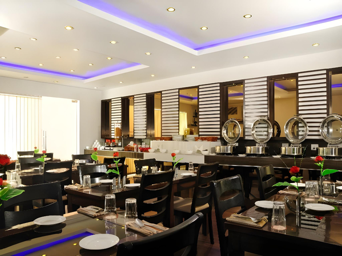 Food & Drinks 5, Hotel The Pearl - Newly Renovated in City Centre, Delhi