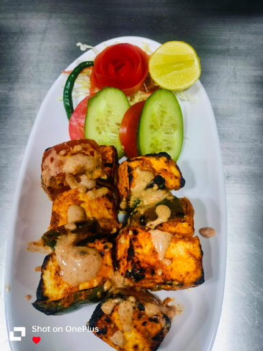 Food & Drinks 3, Hotel Blue Neck Hudda City Centre, Gurgaon