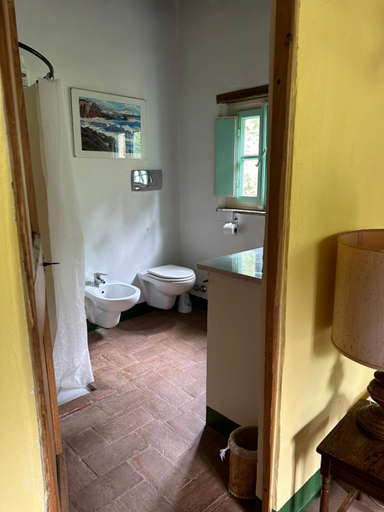 Bathroom 3, Casa Octavia, Lucca